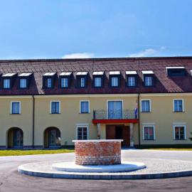 Jurjevec Castle, hotel di Brežane Lekeničke