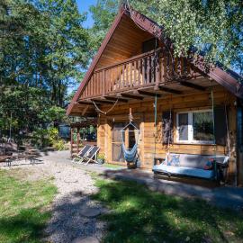 Dream Forest Cabin -dom w lesie pod Warszawą, hotel Varsóban
