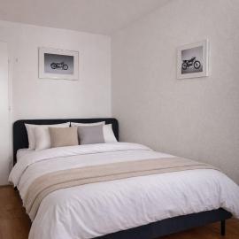 Central & cosy next to cathedral, hotel in Fribourg