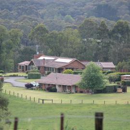 The Cottage-Gather the crew or the family and prepare for fun times and relaxation. Making memories, hotel a Yarra Junction