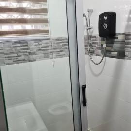 Mickeys Hideaway, готель у місті Madina