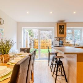 Contractor & Family Friendly, Free WiFi, Free Parking