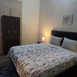 Habitación en el centro de asunción efectivo guaranies, hotel u gradu Asunsion