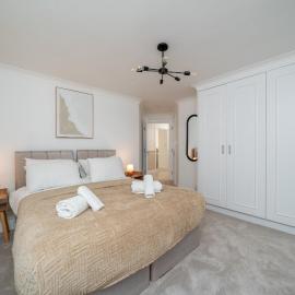 2 Bed Flat in Woking Central