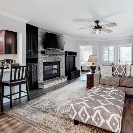 Newly Remodeled Downtown Riverfront Condo Sleep 6