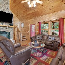 Forested Hideaway Sleeps 14 Hot Tub Pool Access