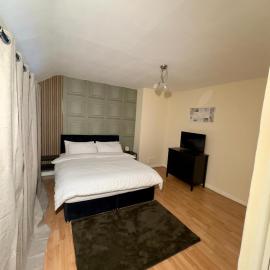 Cozy Osborne Square, hotel in Dagenham
