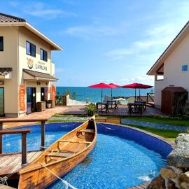 Love&Peace Resort, viešbutis mieste Šima