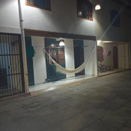 Suite Privativa em Sobrado 1km da Praia, hotel in Matinhos