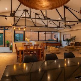 Newcastle CBD Penthouse, Spa & Entertainment, hotel i Wickham