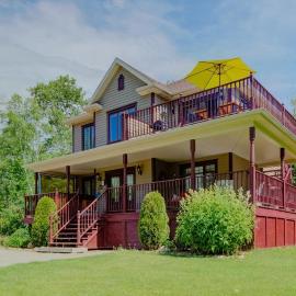 L'Escapade - Spa billard & foyer, hotel en Petite-Rivière-Saint-François
