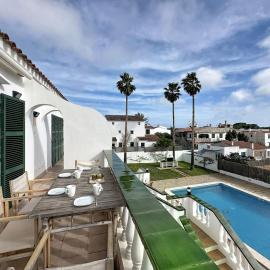 Apartamento con piscina SS19, hotel u gradu Fornells