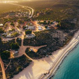 Nanga Shark Bay Caravan Park, hotel in Denham