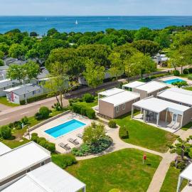 2 Bedroom Gorgeous Stacaravan In Umag, hotel in Umag