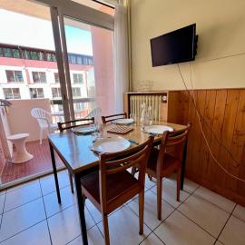 Résidence thermale de Vernet-les-Bains - balcon, ascenseur, wifi, parking, hotel u gradu 'Vernet-les-Bains'