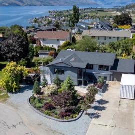 Peaceful 2-bedroom, 1-bath daylight suite with private entrance, hotel in West Kelowna