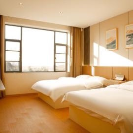 ChuYue Hotel-Xiangyang East Station Branch, viešbutis Siangjange