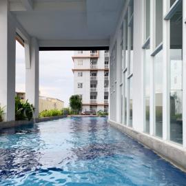 RedDoorz Plus at Suncity Residence Apartemen Sidoarjo, готель у місті Сідоарджо