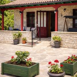 Λαμπρινής Guest House-Zagori, hotell sihtkohas Asprangeloi