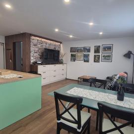 TaWorld apartment, hótel í Šmartno pri Litiji