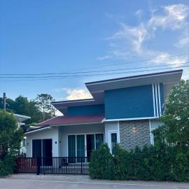 Baan Pranee house Long Beach Koh Lanta
