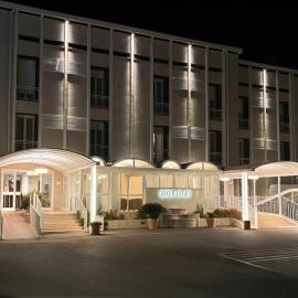 Hotel Holiday, hotell i Foggia