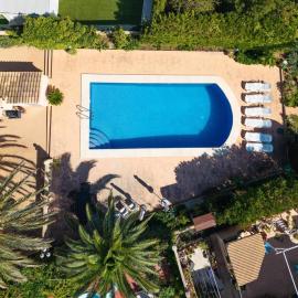 Can Moragues and Martorell, hotel en Badia Blava