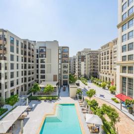 Dubai Creek Gem, Stylish Condo With Two Balconies, hotel a Dubai