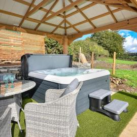 2 Bed in Abererch oc-glwysf, hotel in Abererch