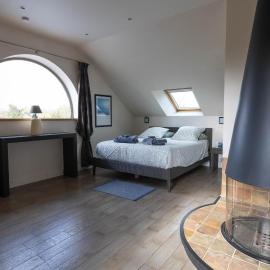 Chambres d'Hôtes et Suites à La Ferme de l'Oudon & SPA, hotel em Berville