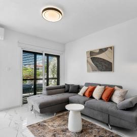 Violetta Gardens 3bdr Modern House by VICHY Holidays, hotel a Paphos