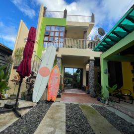 B2-B Guesthouse, hotel em Guiuan
