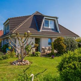 Ferienwohnung Locke，Kluis的飯店