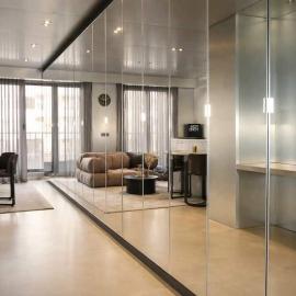 Modern Design Apartment Prime Location Kortrijk, hotel u gradu Kortrajk