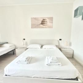 Redroom-house