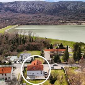 Apartments Nevistic lake view
