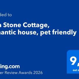 Riza Stone Cottage, romantic house, pet friendly
