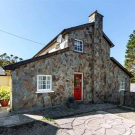 Bay View Ridge Cottage, hotel in Bantry