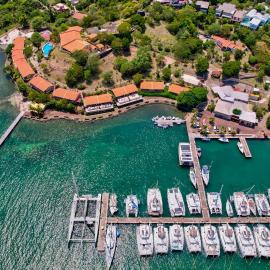 Secret Harbour Boutique Hotel and Marina, hotel en Lance aux Épines