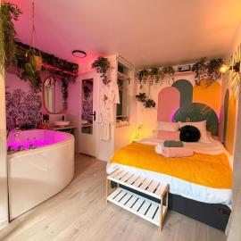 Hanamori, Suite Balnéo & Cinéma proche Grenoble, hotel a Sassenage