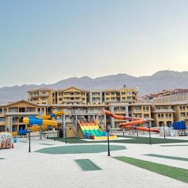 Porto sokhna AQUA park VIP for families, hotel in Ain Sokhna