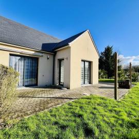 La Montbourgeoise Stylish House Close to the Town Center – hotel w mieście Montebourg