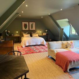 The Studio - a stylish, rural retreat