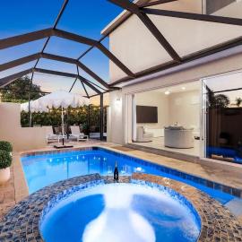 3 Minutes To Beach, Dining, & Nightlife, 4 Bedroom, 4 Bathroom, Equipped With Pool & Spa Lux Family Home Sleeps 10