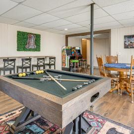Hot Tub & Views! 'Squatch’s Place' in Blairsville