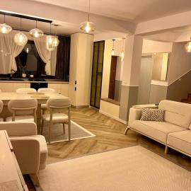 Del House