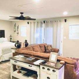 Boutique Living at Cozy Blue Modern Wine Country, hotel v destinaci Templeton