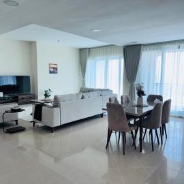 Sea View 3BR Apartment Al Khan Beach Near Dubai,Family Stay