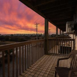 Surf City Ocean Mist Manor Motel Unit with Pool, hotel in Surf City