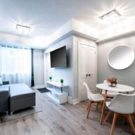 Cozy condo reminds you of home, hotell Niagara Fallsis